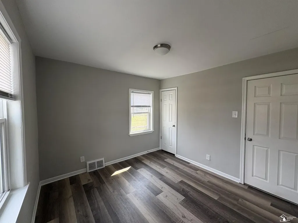 13910 Couwlier Avenue Warren City MI 48089