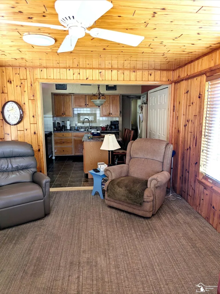 10033 8th Street Oscoda Charter Township MI 48750