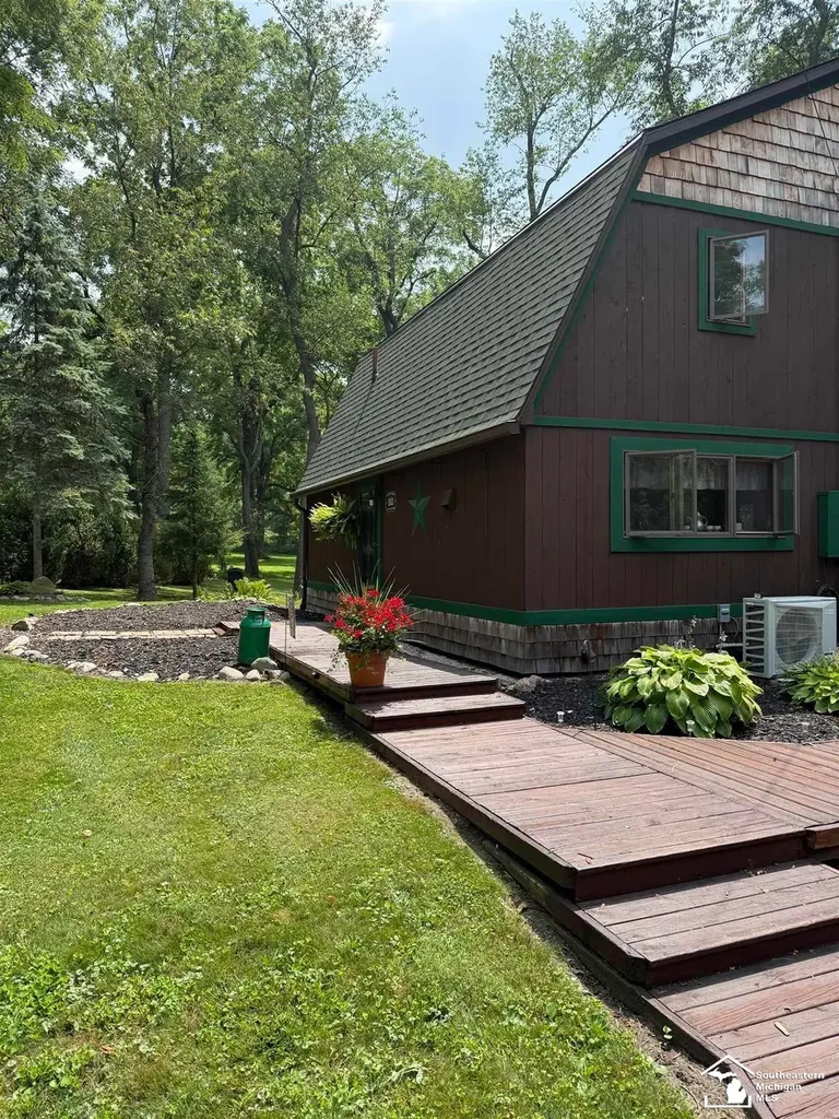 1193 Sand Lake Highway Cambridge Township MI 49265