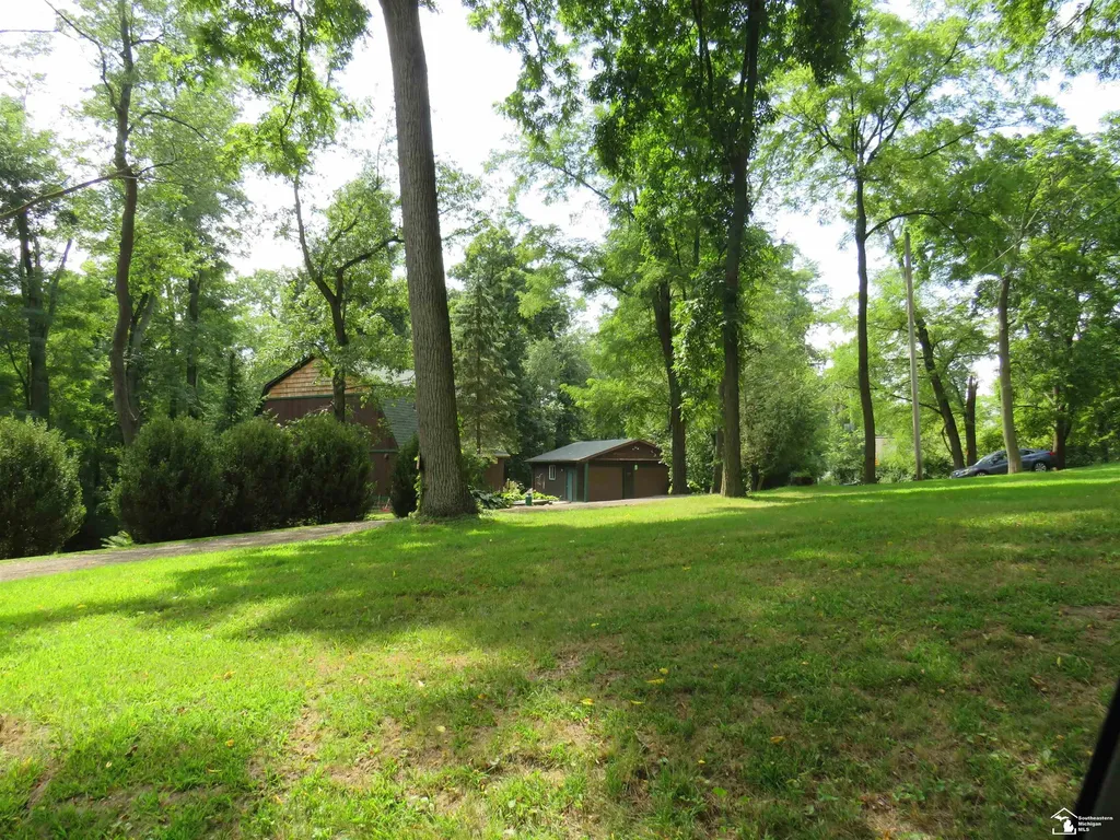 1193 Sand Lake Highway Cambridge Township MI 49265