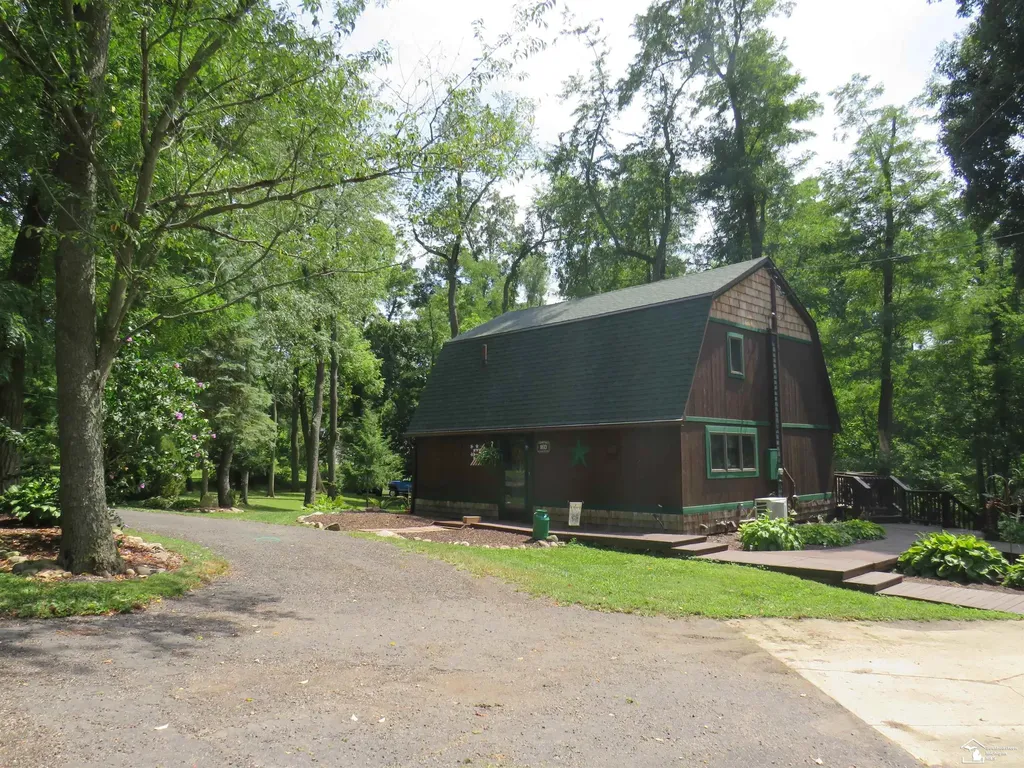 1193 Sand Lake Highway Cambridge Township MI 49265