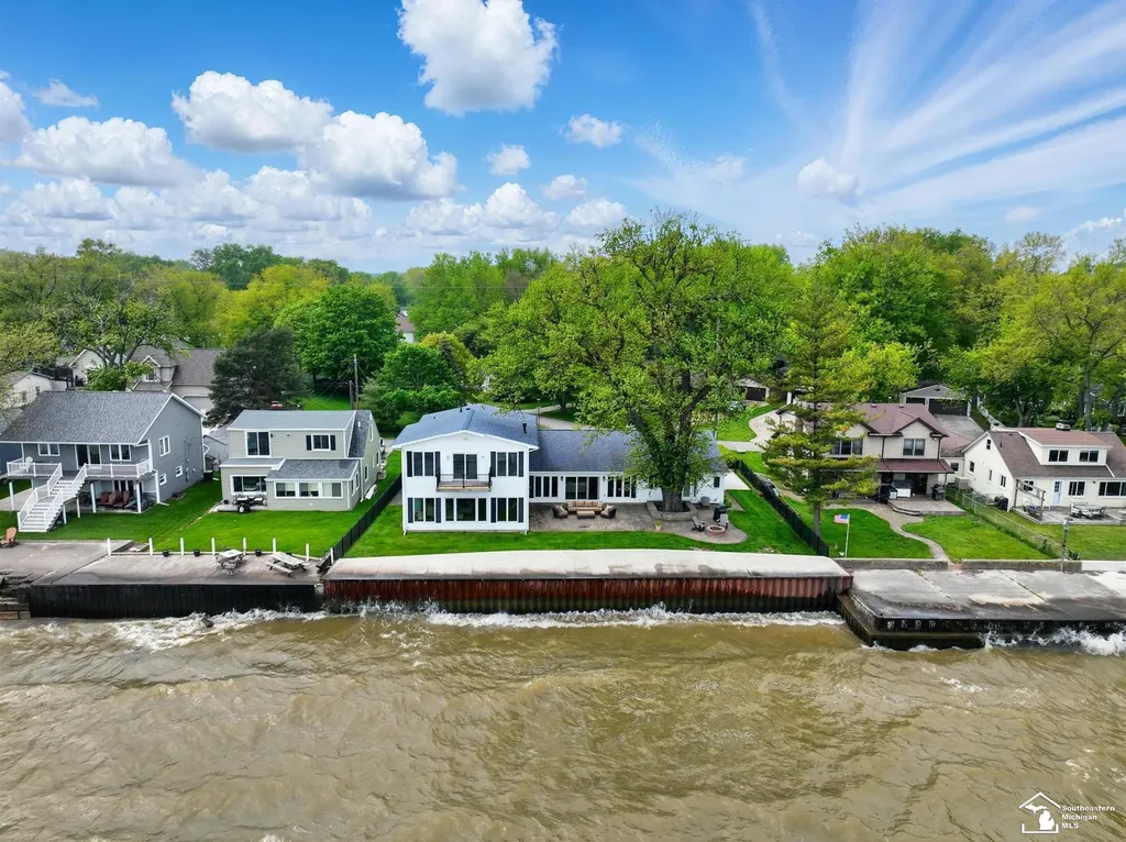 13542 Venetian Drive Monroe Charter Township MI 48161