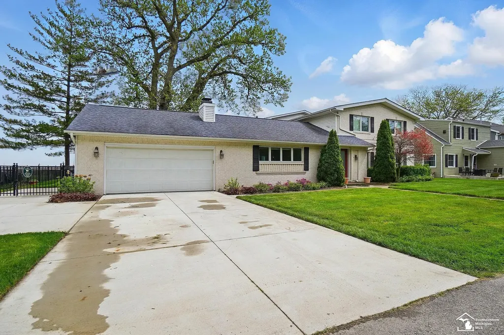 13542 Venetian Drive Monroe Charter Township MI 48161