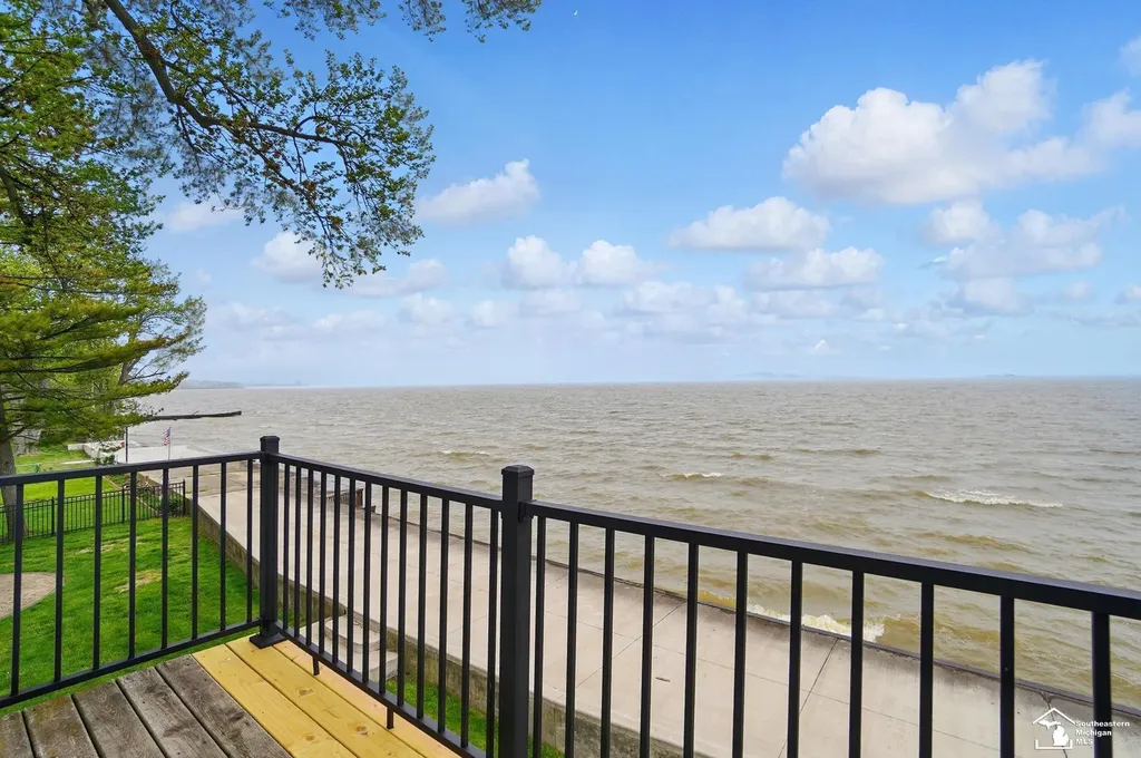 13542 Venetian Drive Monroe Charter Township MI 48161