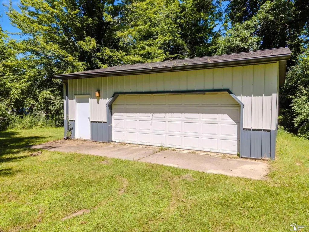 6524 Secor Road Bedford Township MI 48144