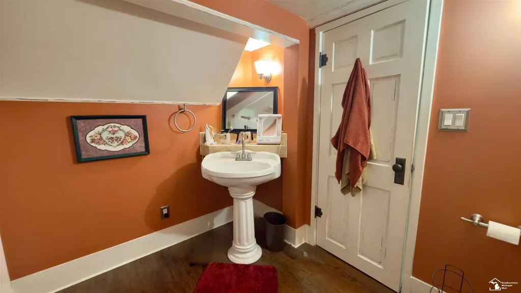 6964 S Huron River Drive South Rockwood Village MI 48179