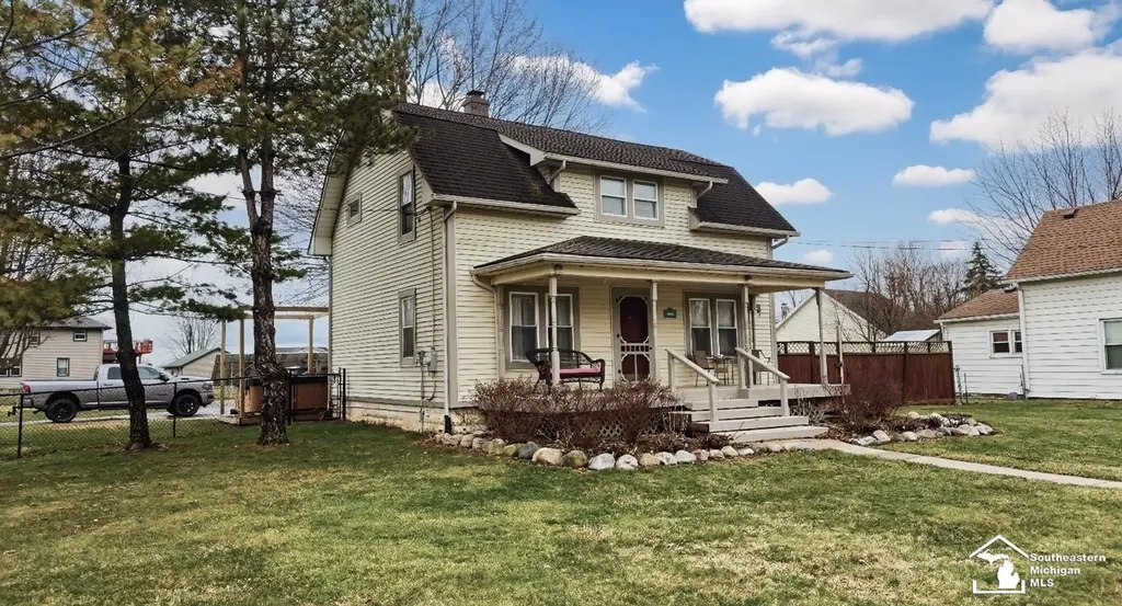 6964 S Huron River Drive South Rockwood Village MI 48179