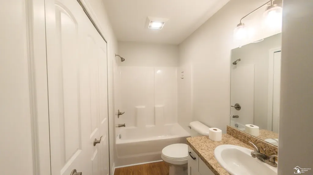 5203 Volterra Drive Monroe Charter Township MI 48161