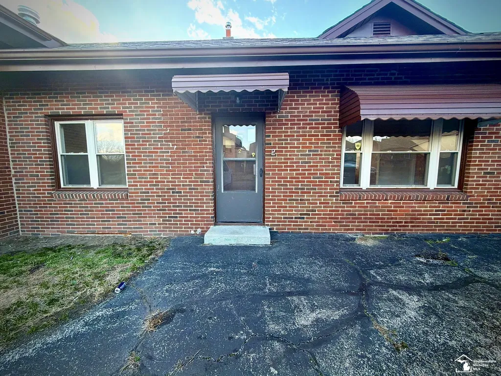 3778 N. Custer Road Frenchtown Township MI 48162