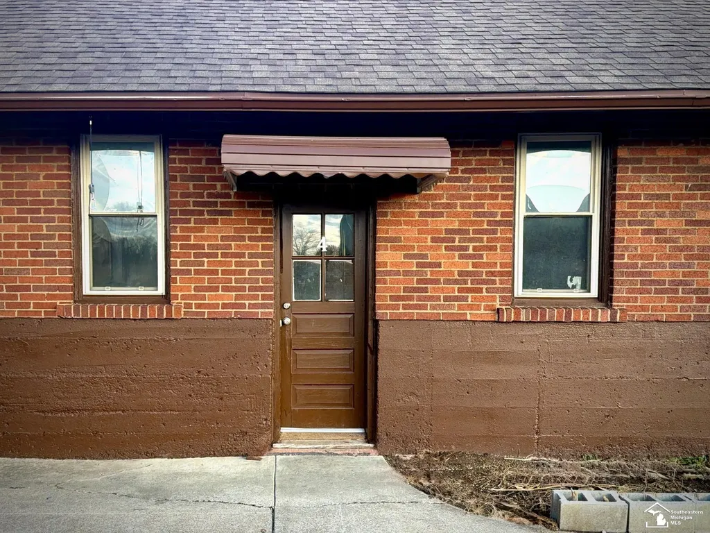 3778 N. Custer Road Frenchtown Township MI 48162