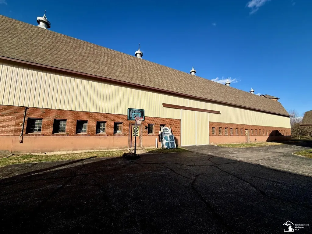 3778 N. Custer Road Frenchtown Township MI 48162