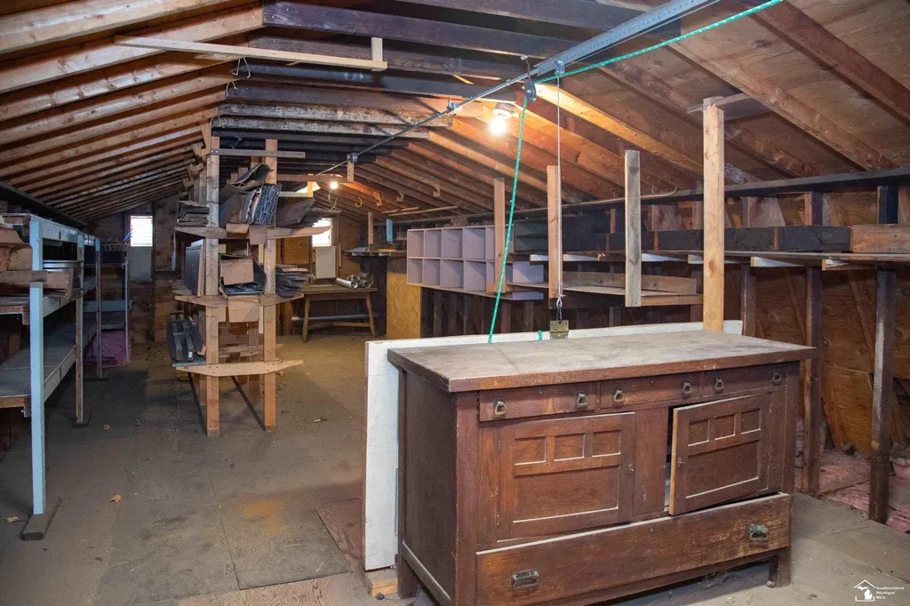 15708 Goddard Road Allen Park City MI 48101