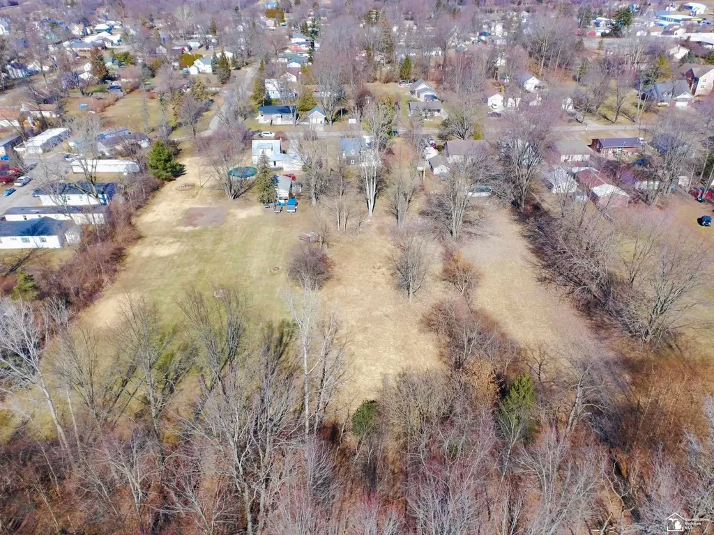 533 Center Street Carleton Village MI 48117