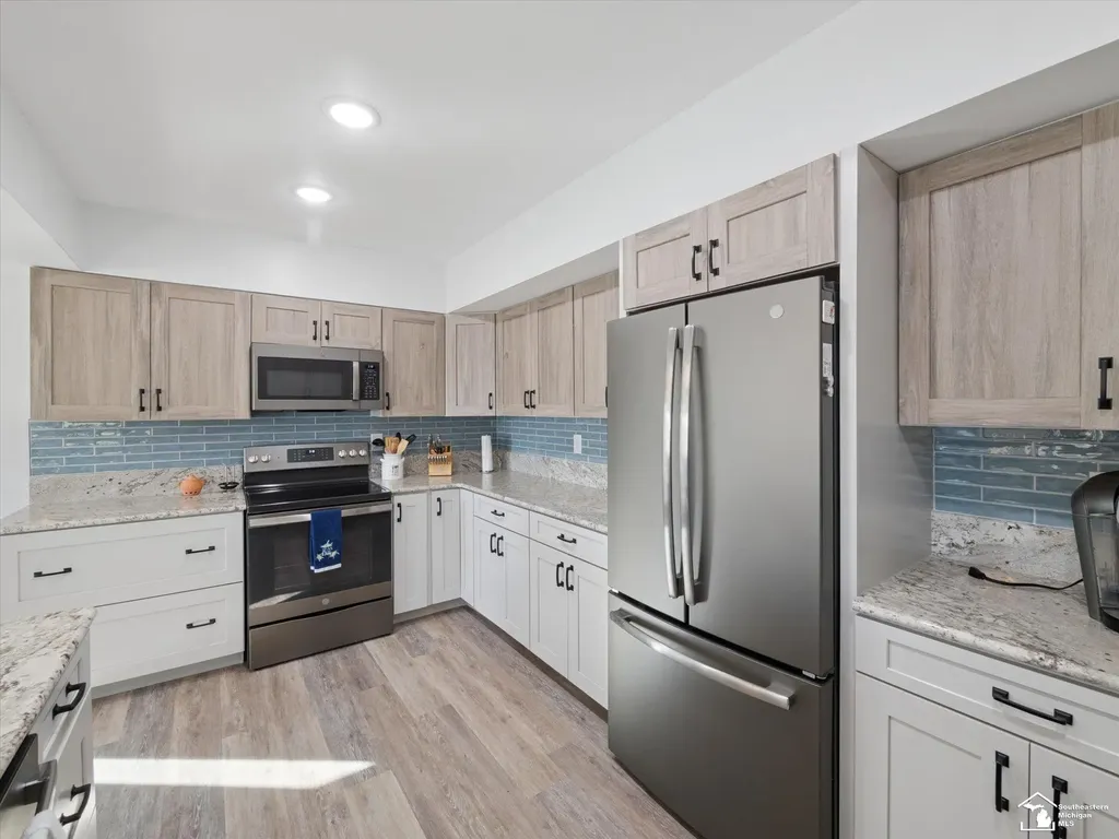 7302 N Lakeview Drive Cambria Township MI 49242