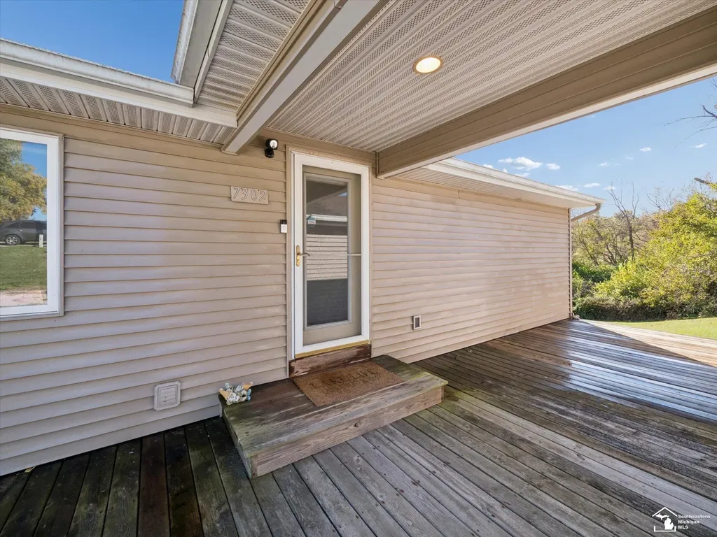 7302 N Lakeview Drive Cambria Township MI 49242