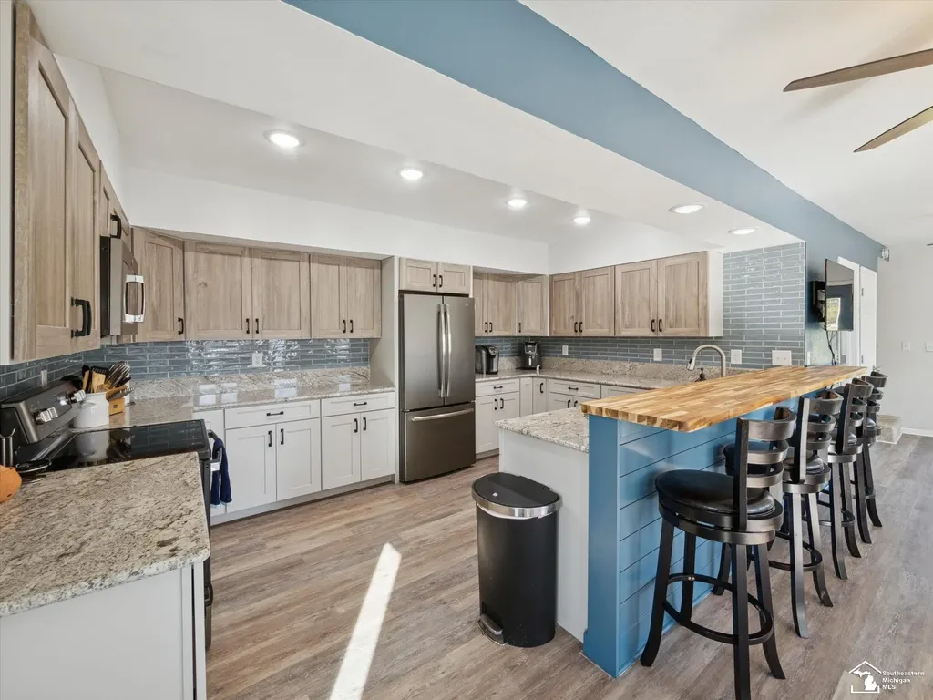 7302 N Lakeview Drive Cambria Township MI 49242