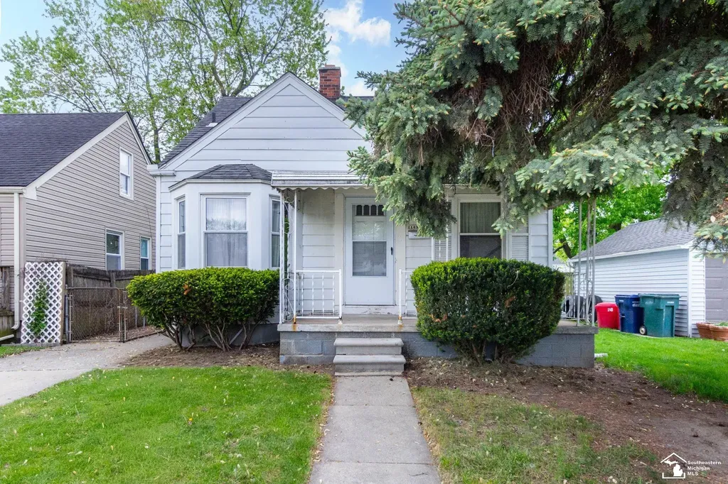 2169 Cicotte Avenue Lincoln Park City MI 48146