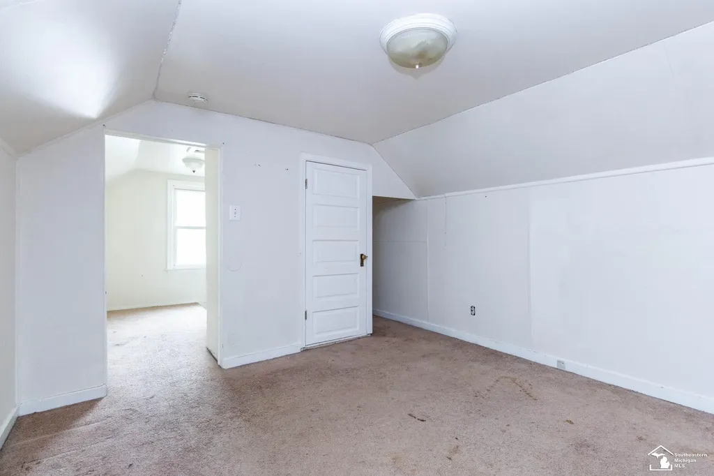 2169 Cicotte Avenue Lincoln Park City MI 48146
