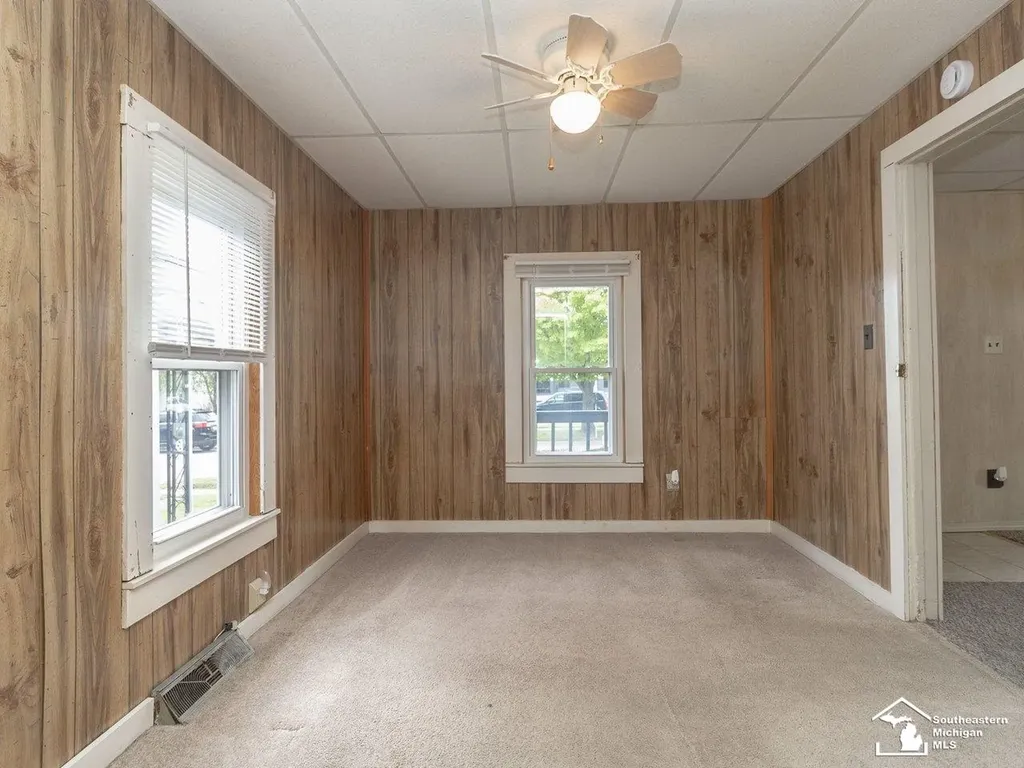 1623 Oak Street Monroe City MI 48161