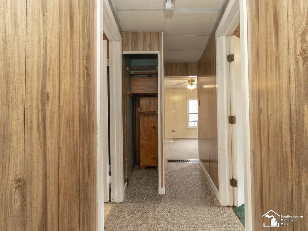 1623 Oak Street Monroe City MI 48161