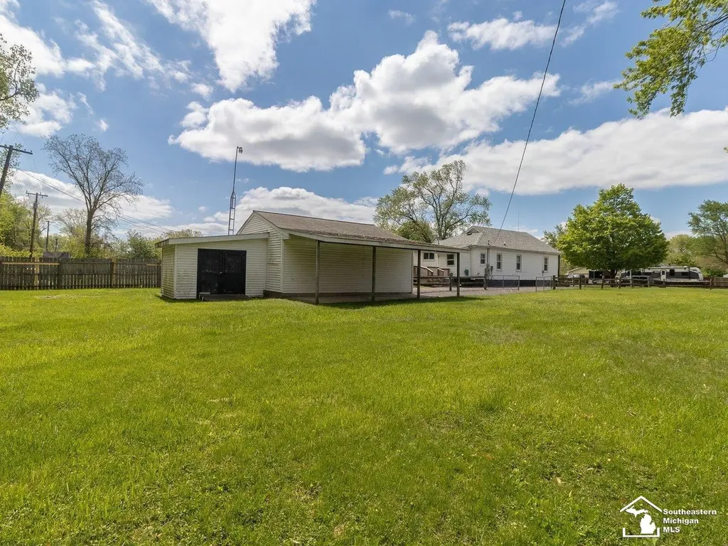 1623 Oak Street Monroe City MI 48161