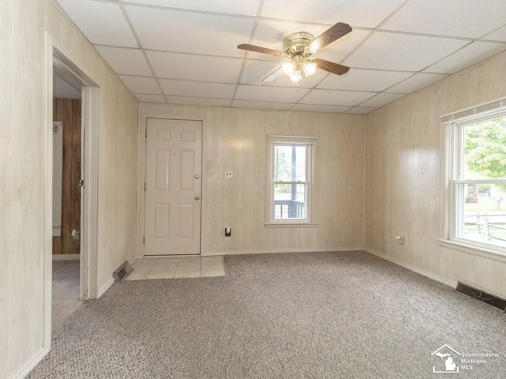 1623 Oak Street Monroe City MI 48161