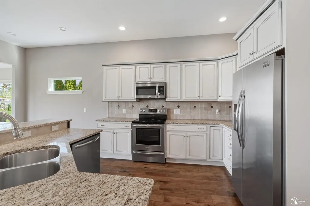 6763 W Summer Breeze Drive Bedford Township MI 48144