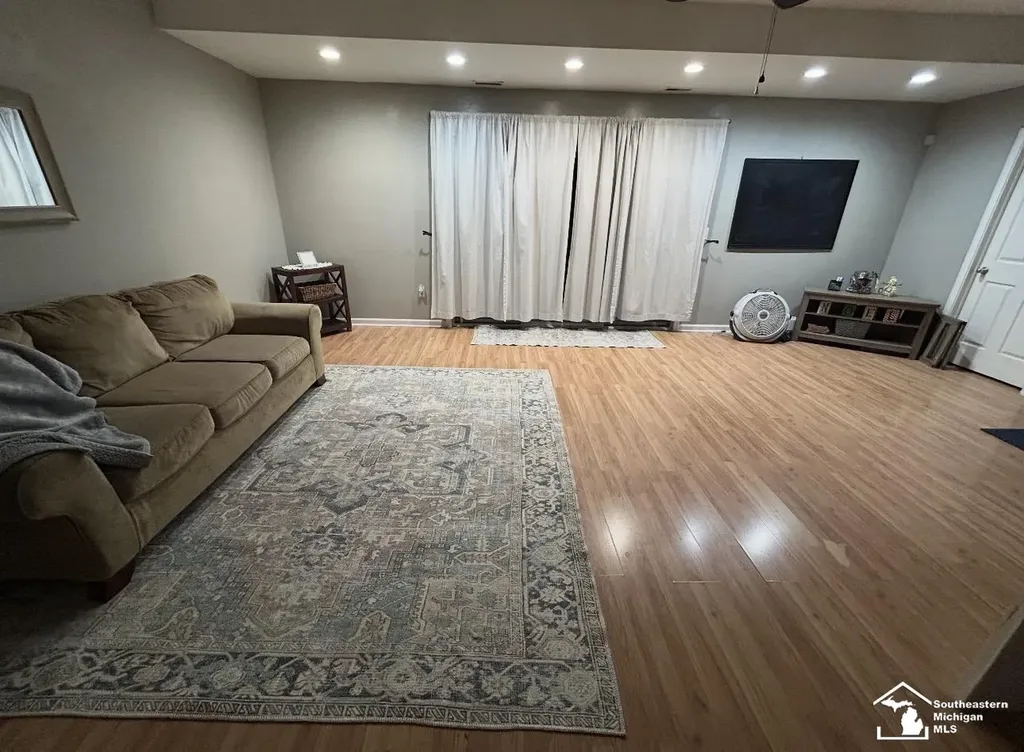 197 Dundee Ridge Drive Dundee Village MI 48131