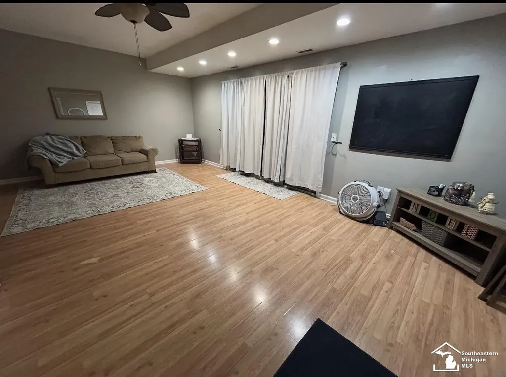 197 Dundee Ridge Drive Dundee Village MI 48131