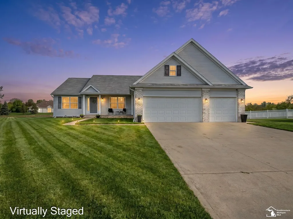 901 Plum Tree Circle Raisinville Township MI 48161