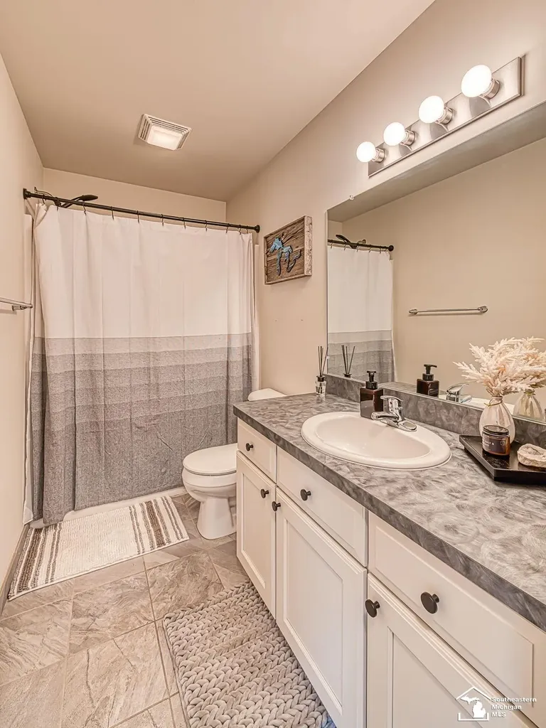901 Plum Tree Circle Raisinville Township MI 48161