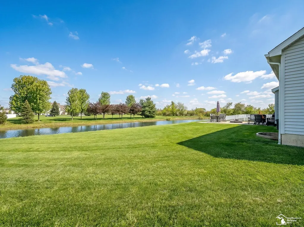 901 Plum Tree Circle Raisinville Township MI 48161