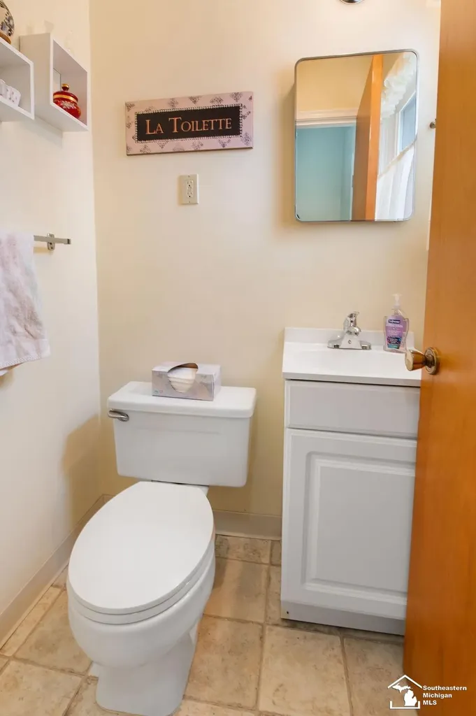 1852 E Longmeadow Road Trenton City MI 48183
