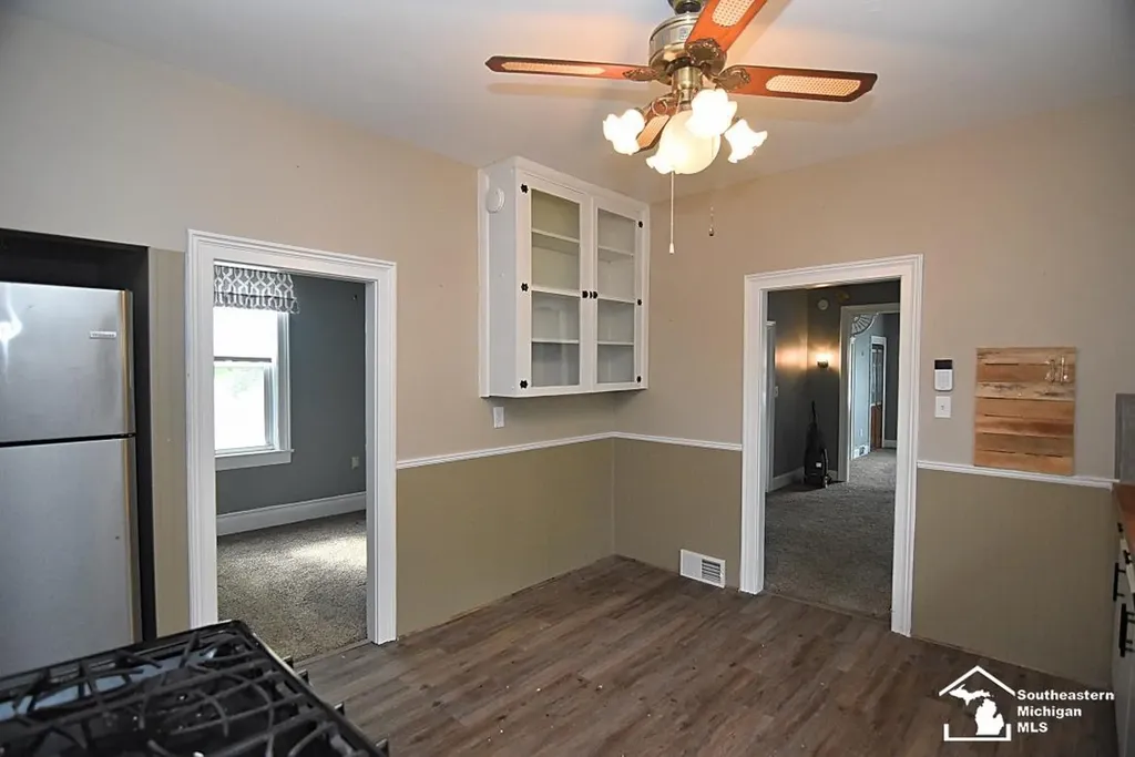 317 E 5th Street Monroe City MI 48161
