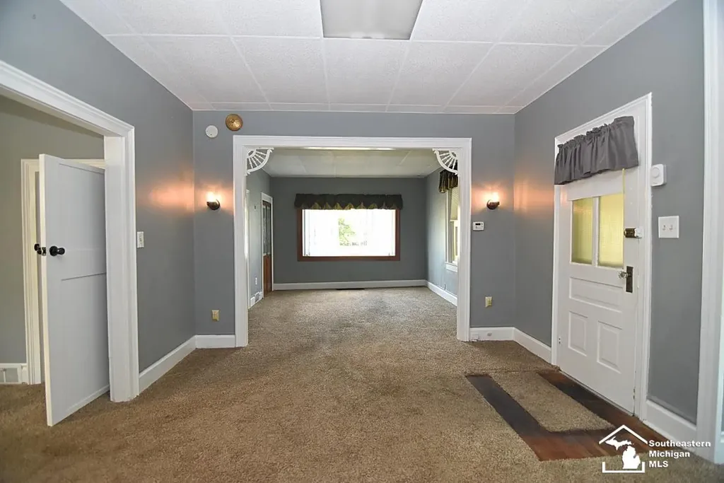 317 E 5th Street Monroe City MI 48161