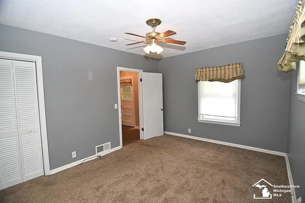 317 E 5th Street Monroe City MI 48161