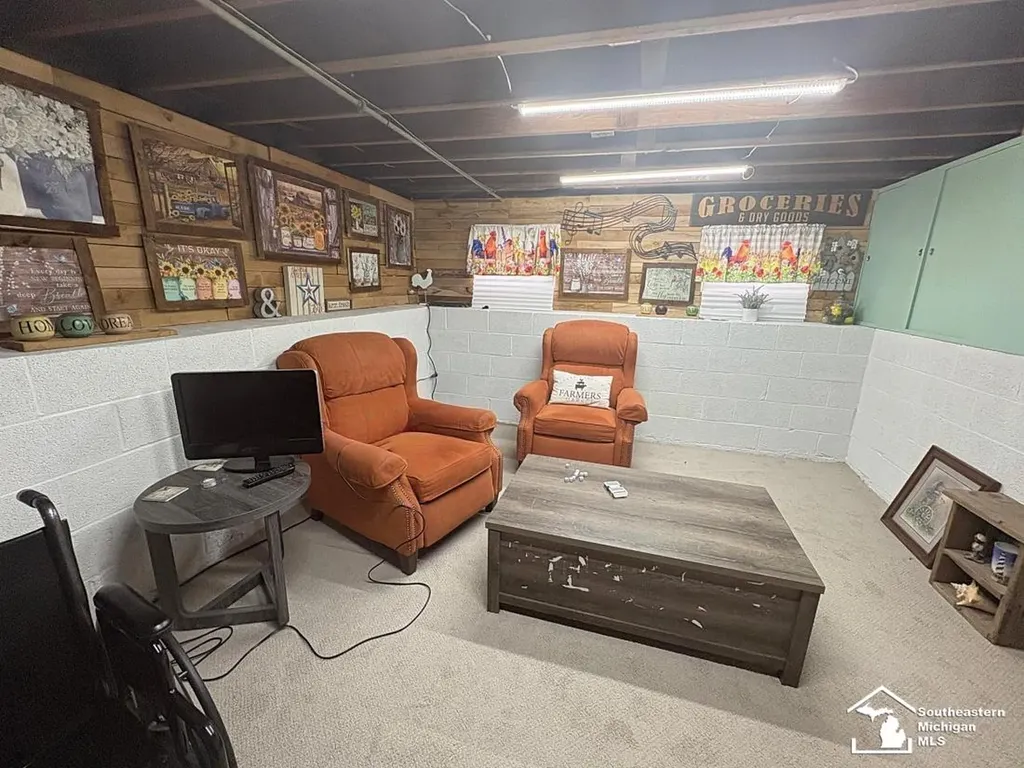 317 E 5th Street Monroe City MI 48161