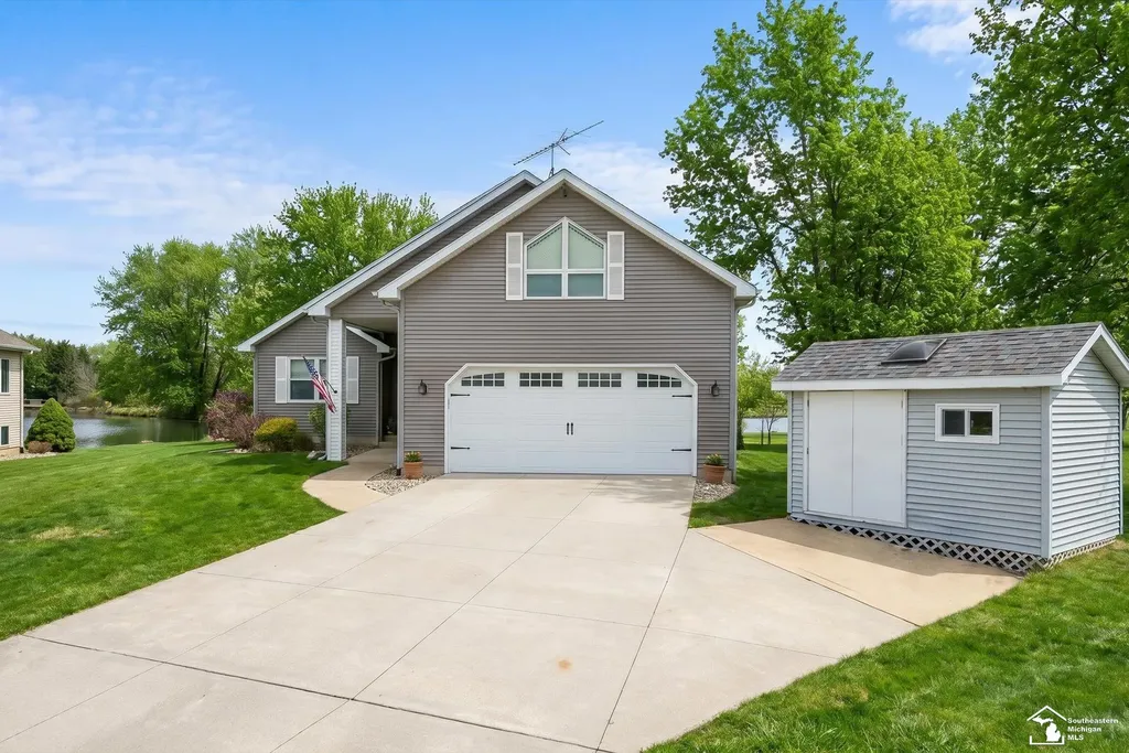 8085 Wadding Drive Cambridge Township MI 49265
