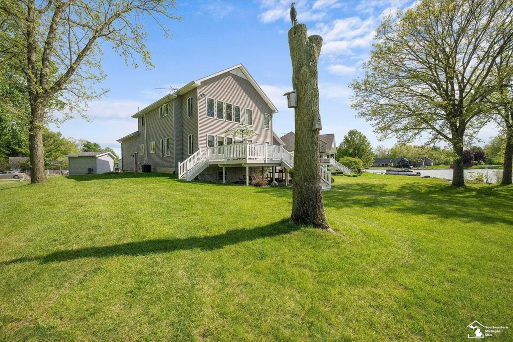 8085 Wadding Drive Cambridge Township MI 49265