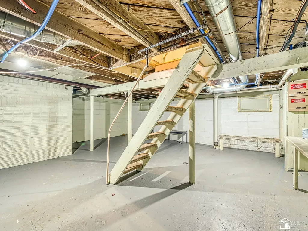 1288 Stewart Avenue Lincoln Park City MI 48146