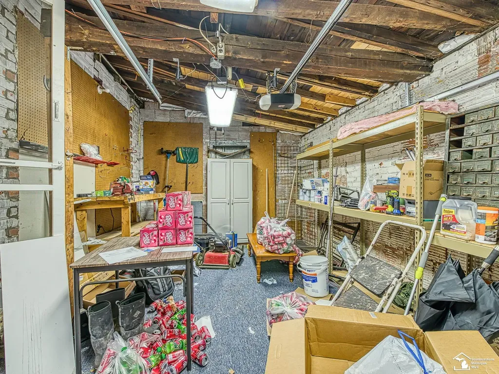 1288 Stewart Avenue Lincoln Park City MI 48146