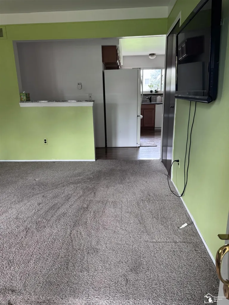 14712 Malcolm Street Southgate City MI 48195