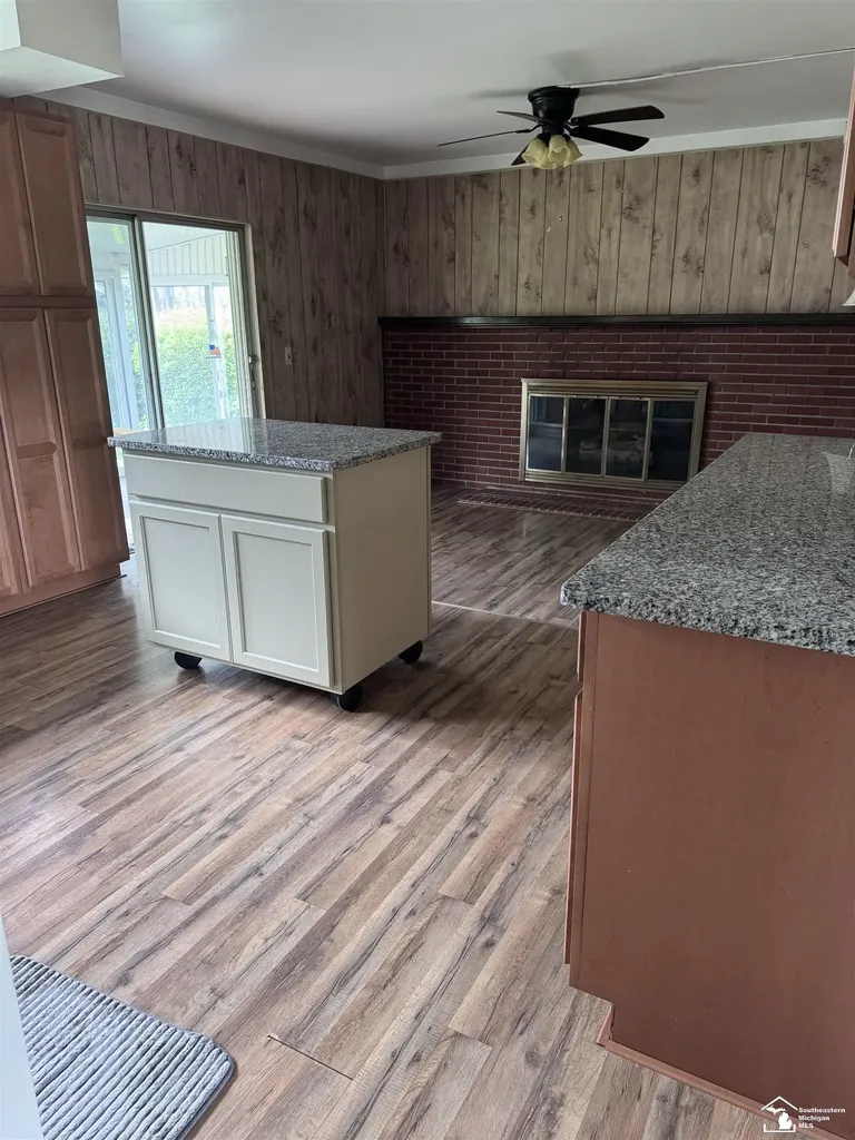 14712 Malcolm Street Southgate City MI 48195
