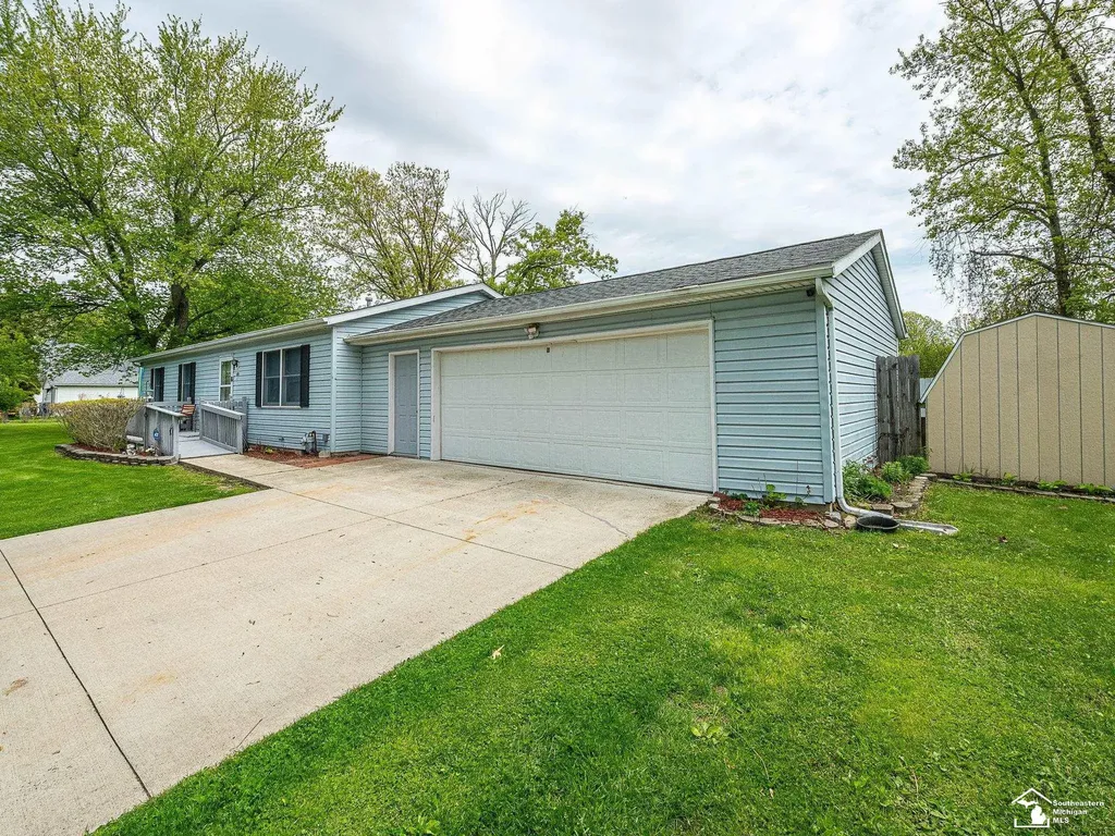 4972 Elm Street Frenchtown Township MI 48166