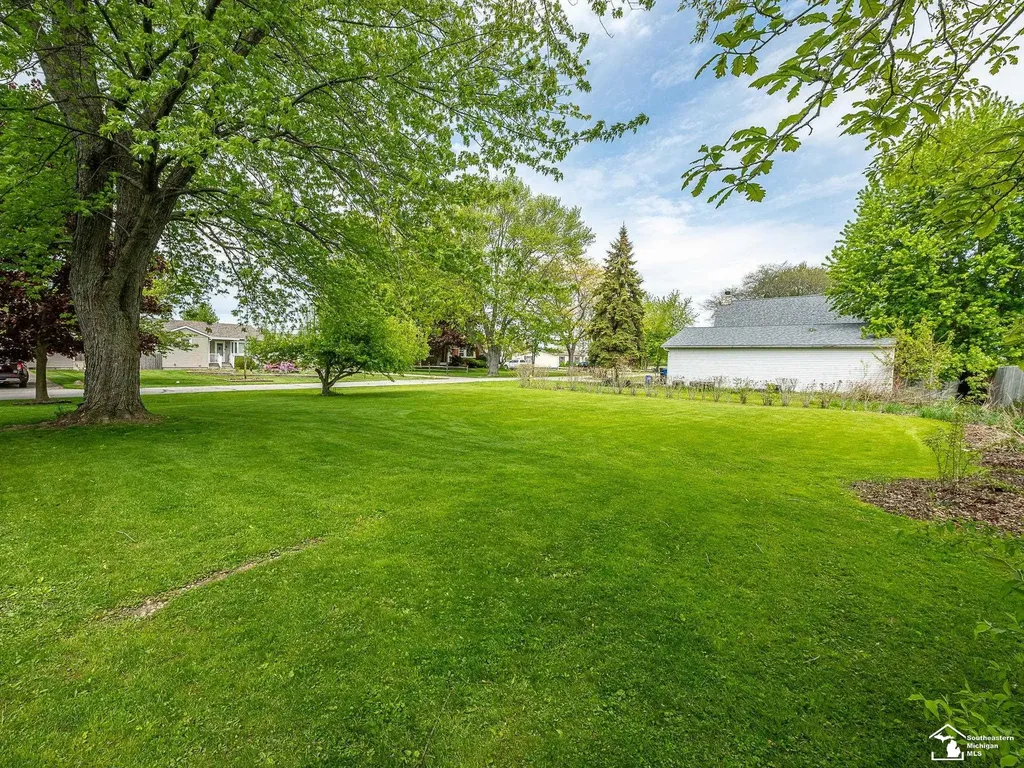 4972 Elm Street Frenchtown Township MI 48166