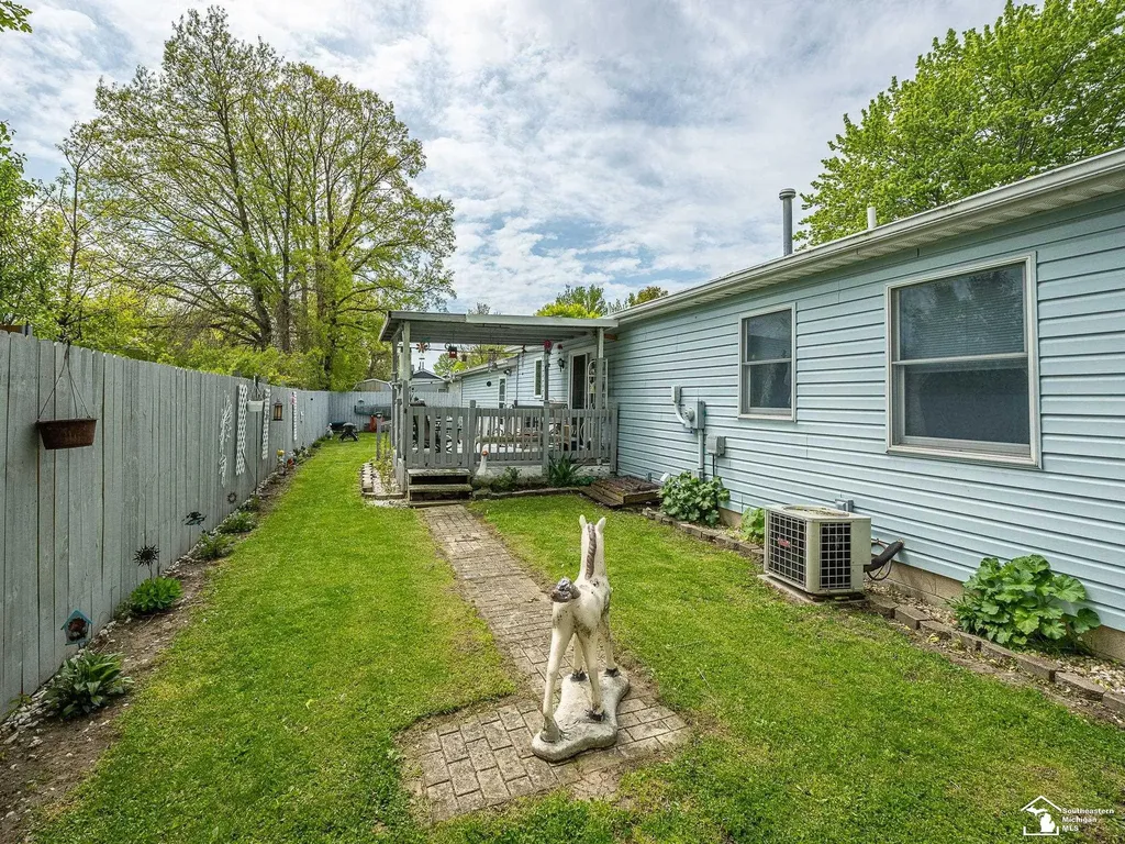 4972 Elm Street Frenchtown Township MI 48166