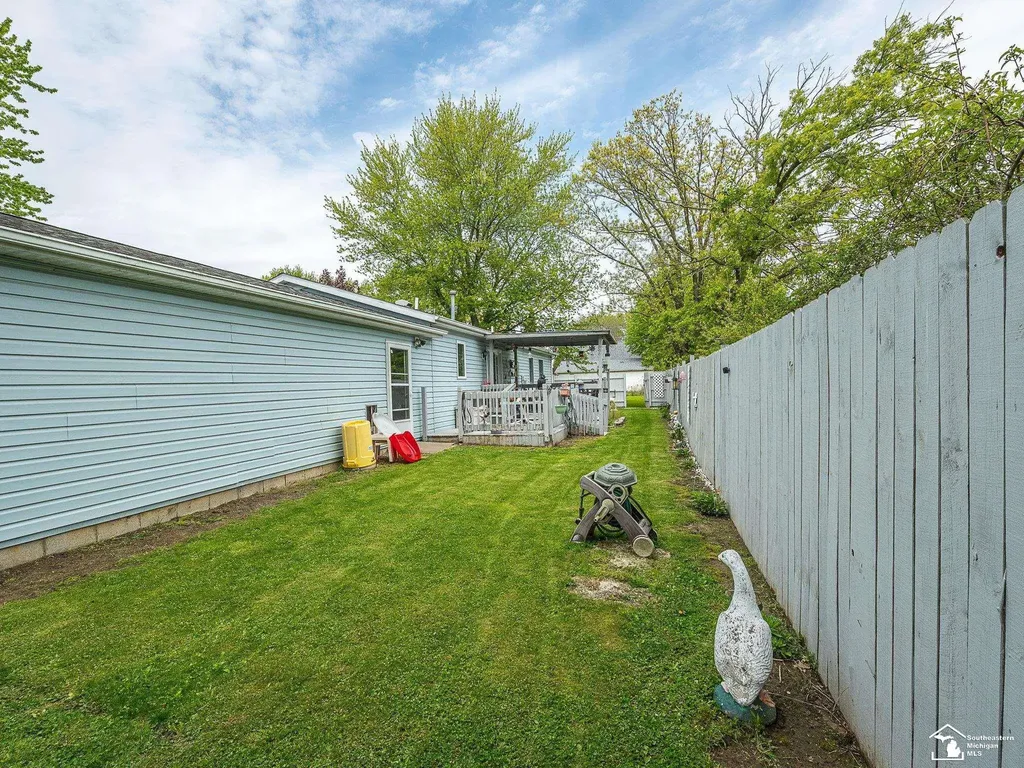 4972 Elm Street Frenchtown Township MI 48166