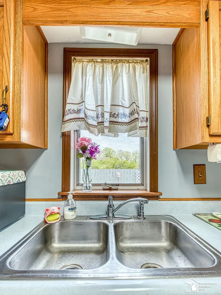 4972 Elm Street Frenchtown Township MI 48166