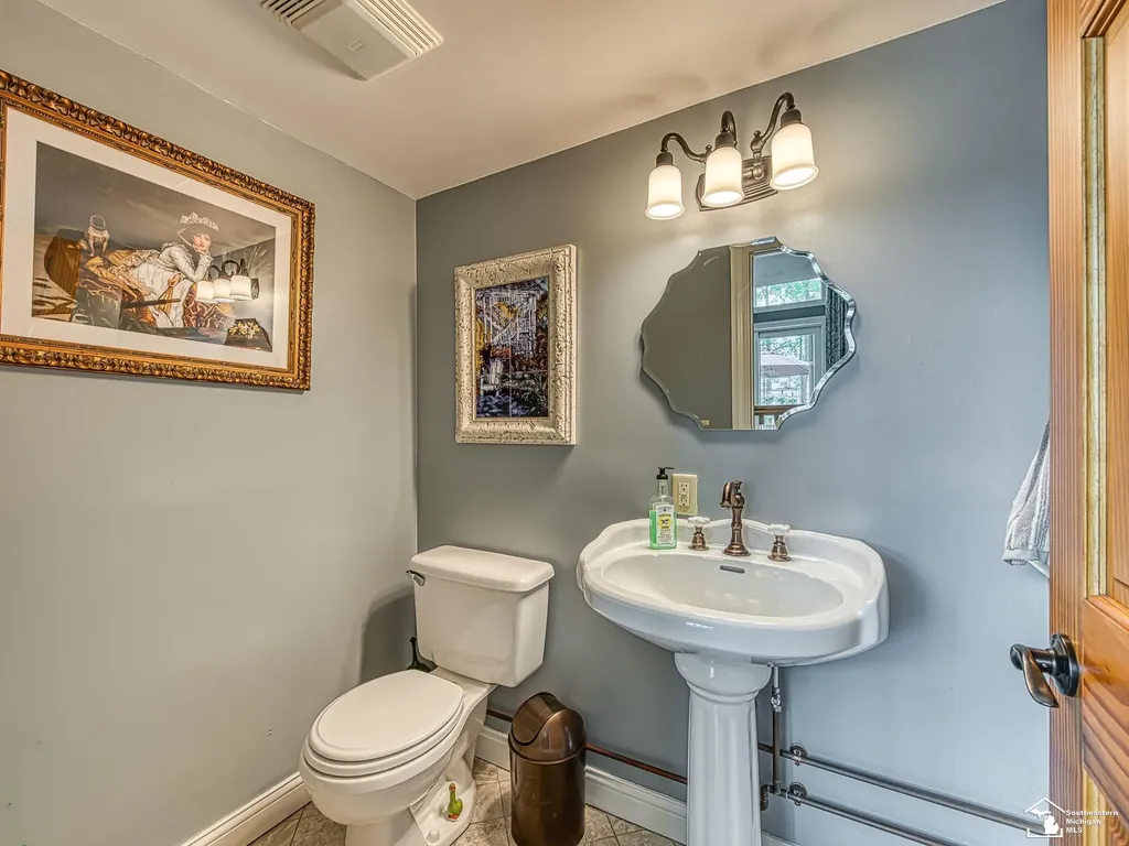404 E Elm Avenue Monroe City MI 48162