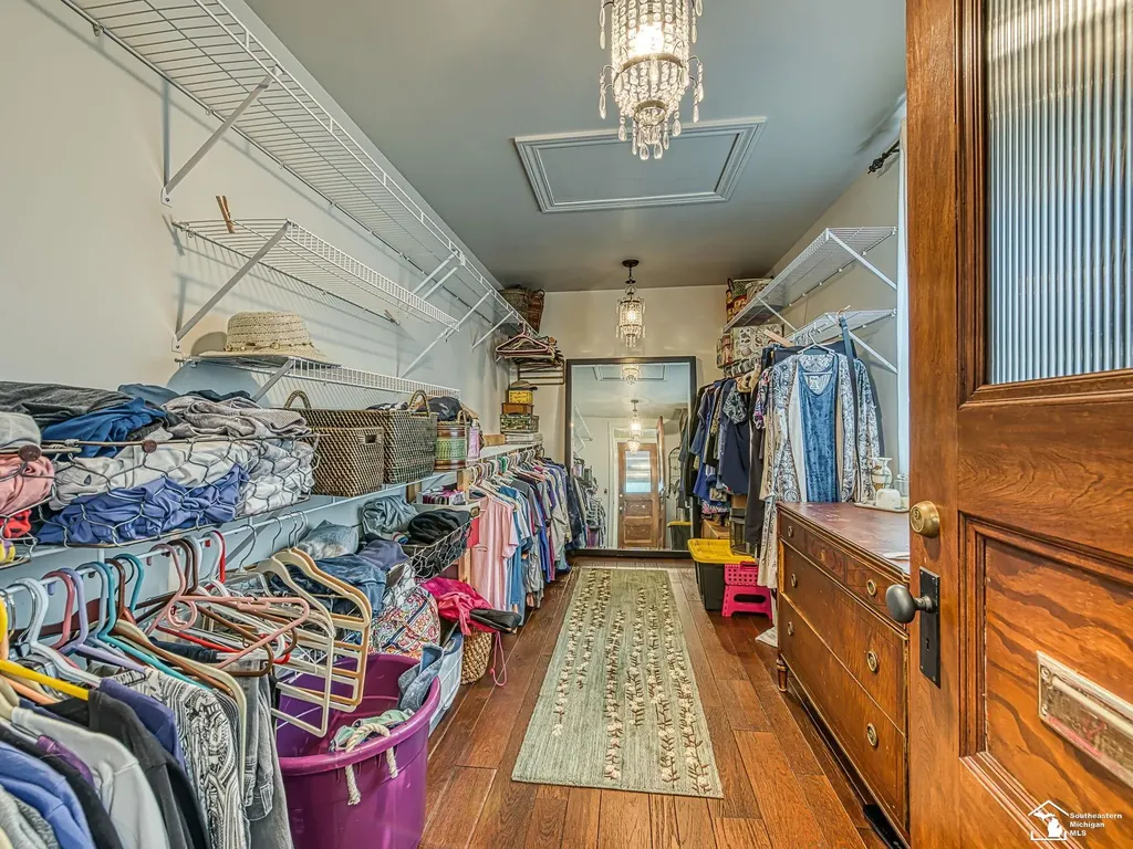 404 E Elm Avenue Monroe City MI 48162